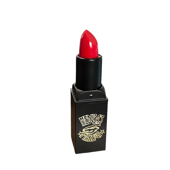 Medusa’s Makeup Lipstick Red Square Cruelty Free Pin-Up Retro Discontinued NWT - Picture 1 of 8